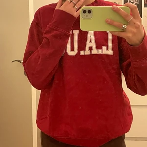 Sweatshirt  - Snygg oversized sweatshirt❤️ köpare står för frakten 