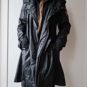 Svart kappa - Superfin kappa! Frakt tillkommer 