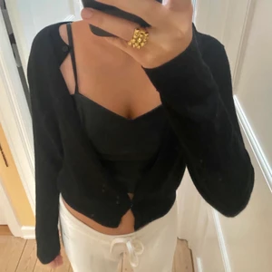 Skinntopp zara - Fin skinntopp endast använda 2 gånger. Säljer för 100kr. Storlek S