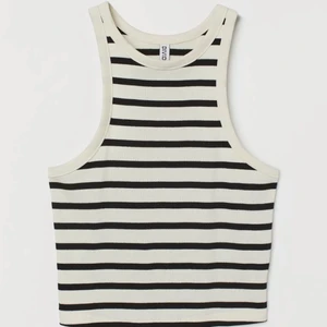 Hm topp - Sommar tröja som inte kommit till användning. Ny skick. Priset kan diskuteras 