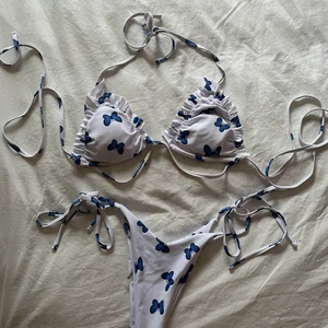 Bikini strl L  - Bikini i storlek L men passar mer som S eller M. Aldrig använt ! 