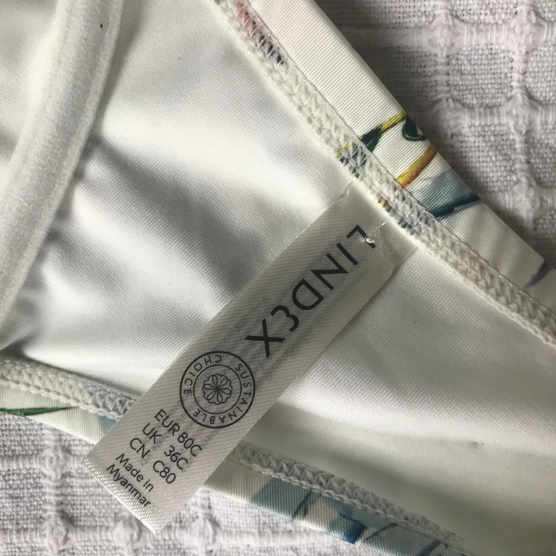 Oanvänd bikinitopp - 91