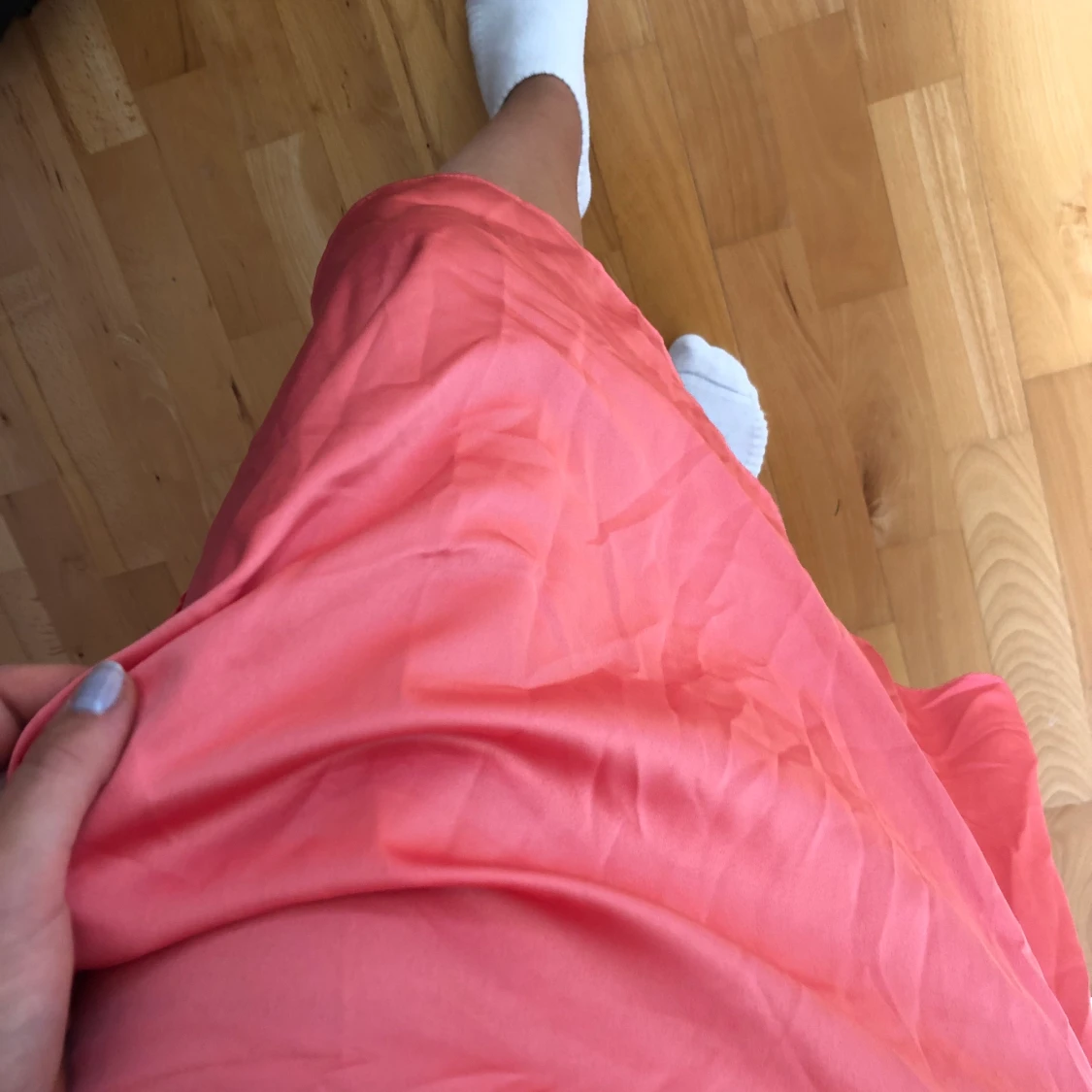 Korallfärgad satinkjol - 91