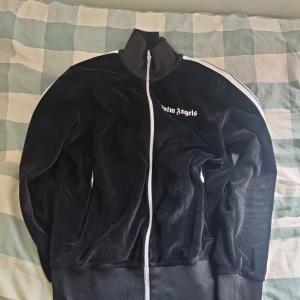 Palm angels Hoodie storlek S  - Nyskick säljs storlek Small! Passar M också.