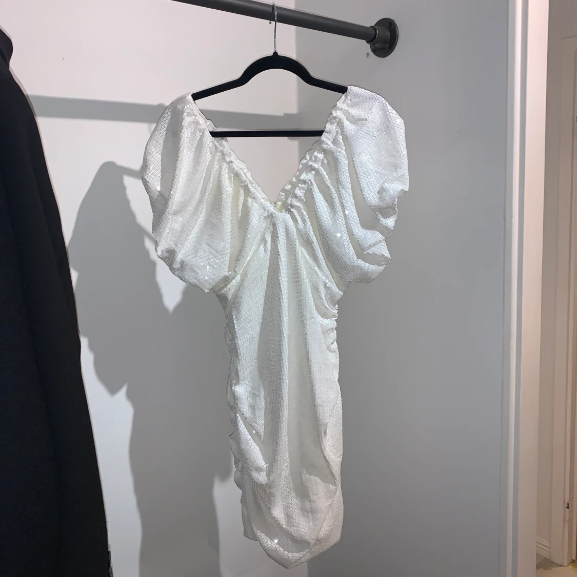 Glittrig klänning - 90