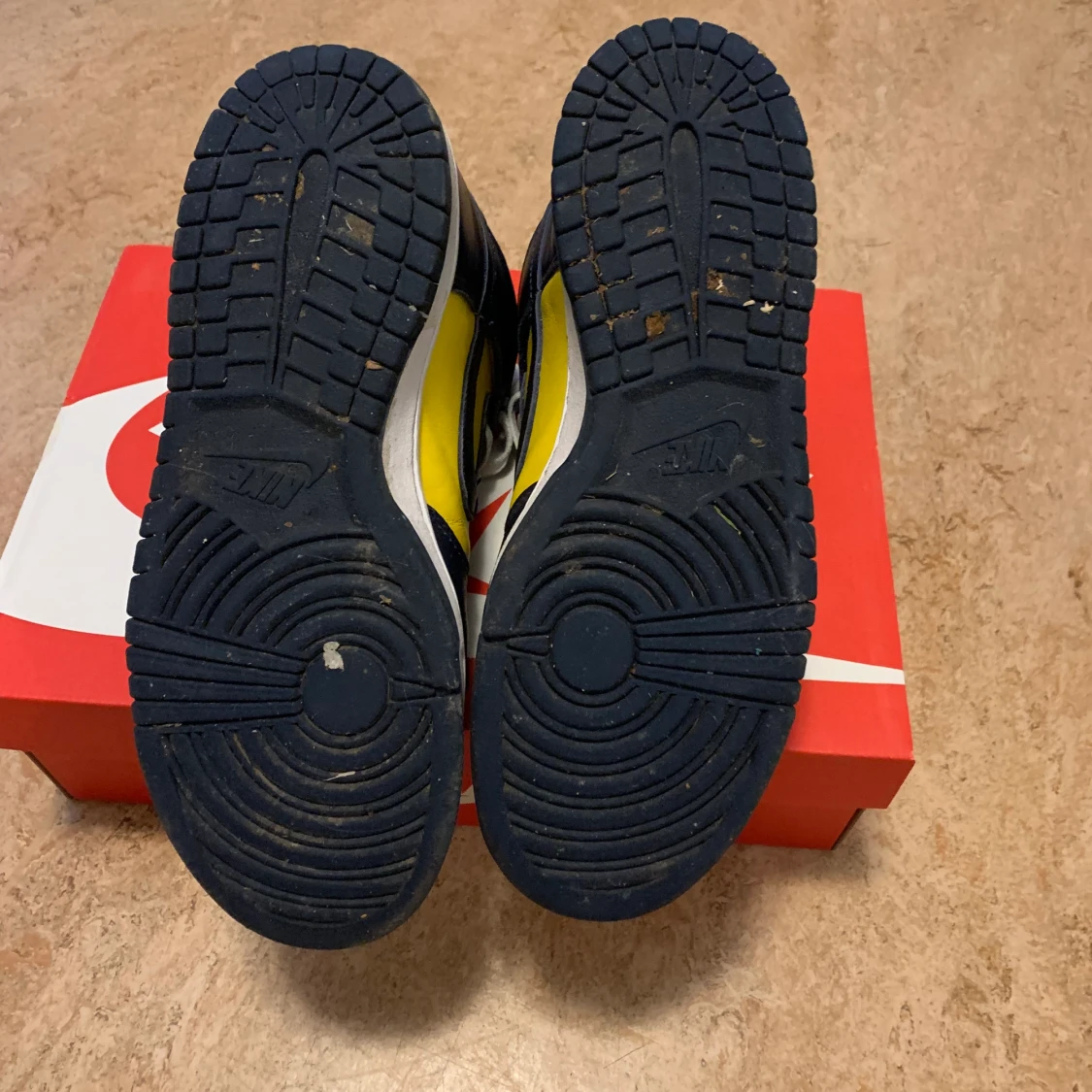 Nike dunk high Michigan  - 90