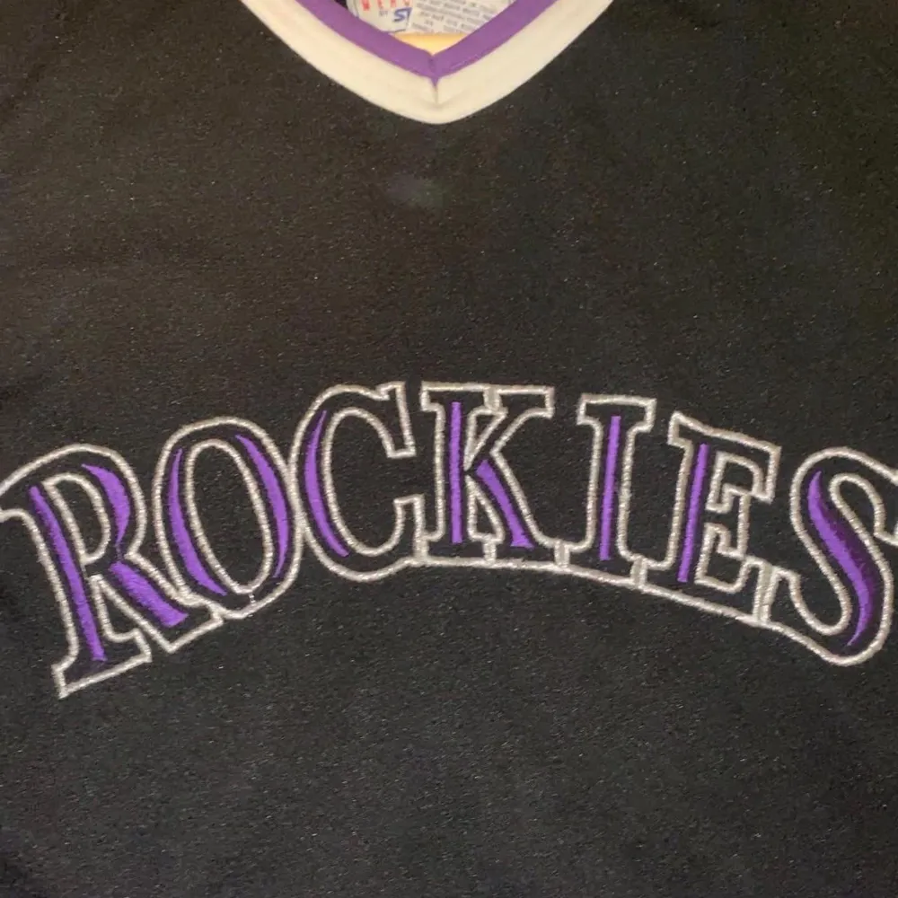 Vintage baseball tee från 90 talet, Colorado Rockies! Storlek L. T-shirts.