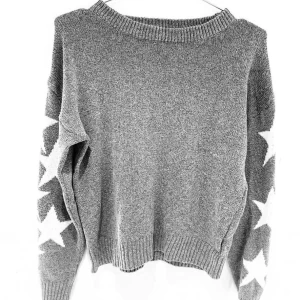 Stickade tröjor  - En jätte fin stickad tröja. 50kr. Den är i storlek S. Köparen betalar frakten. Och tryck inte köp nu. Skriv privat istället.