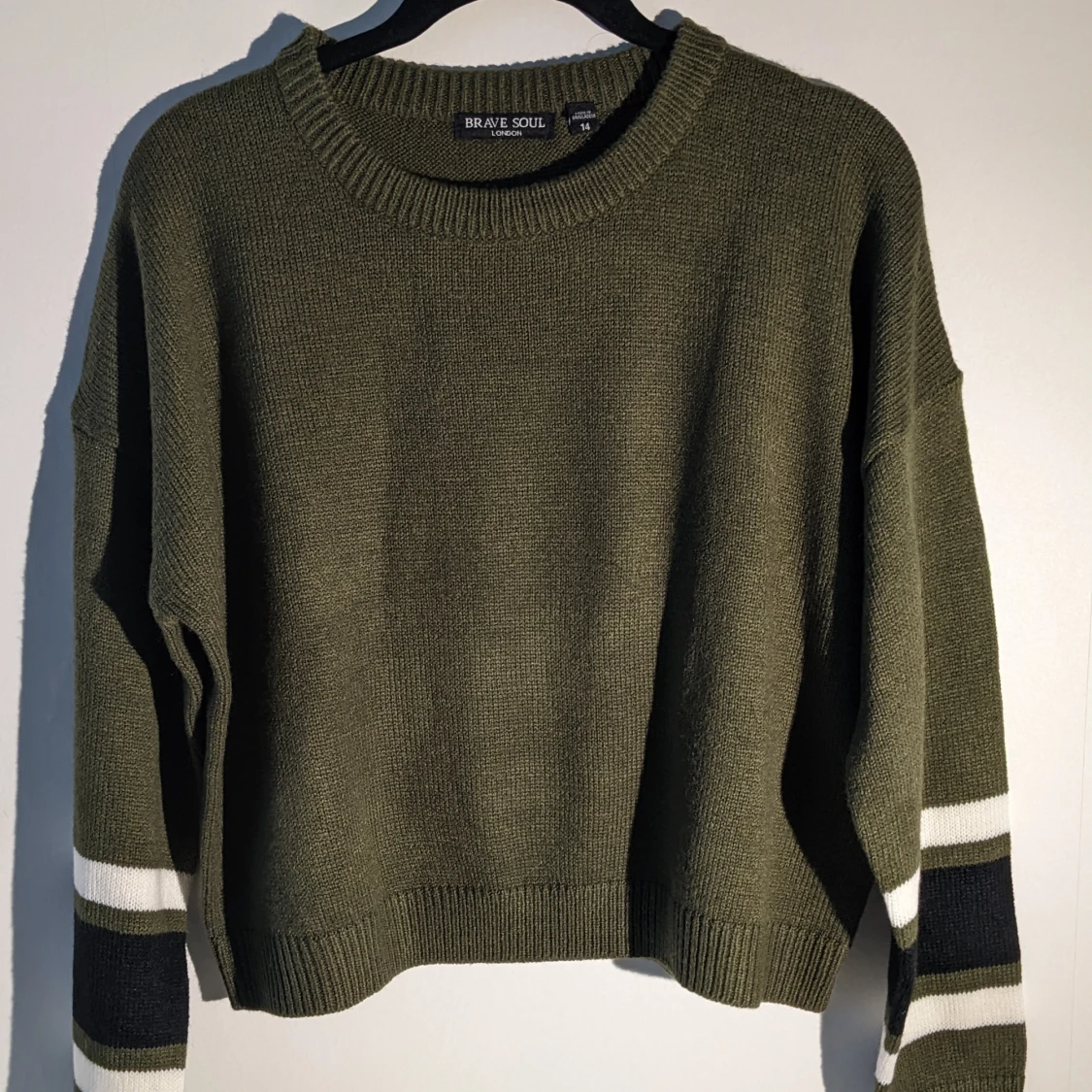 Stickad tröja - Oanvänd!