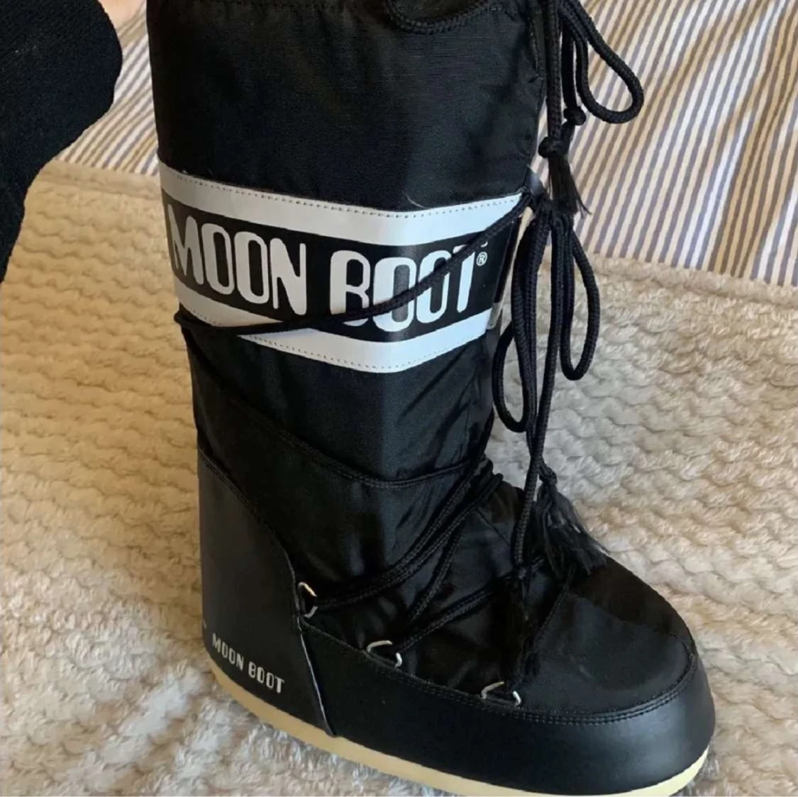 Moon boots