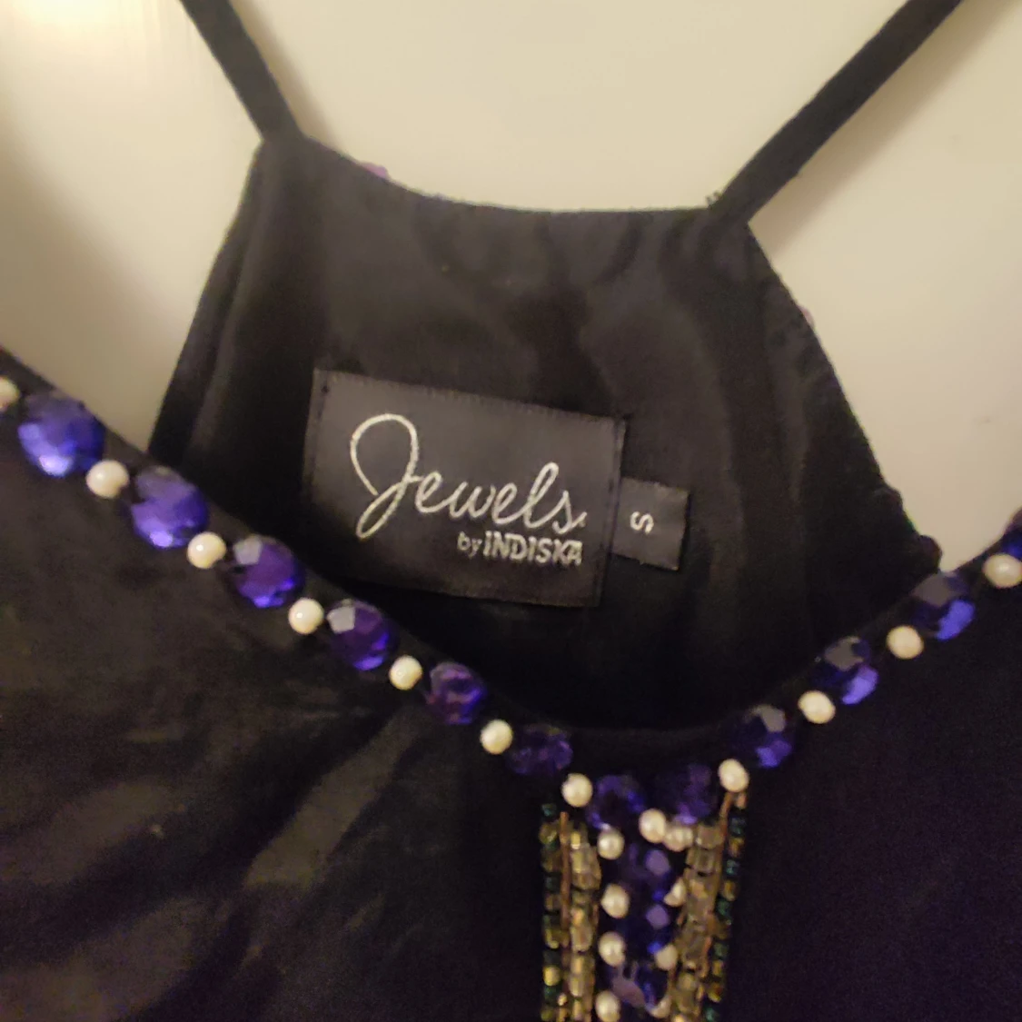 Snyggt linne med bling detaljer stl S  - 91