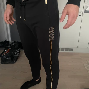 Hugo boss byxor - Bra skick