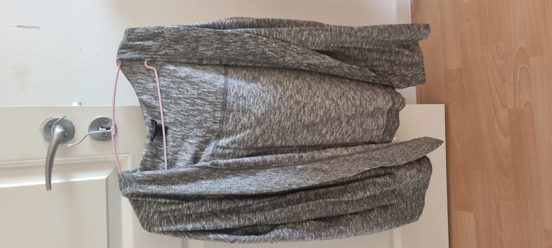 T- shirt, kofta  - 90