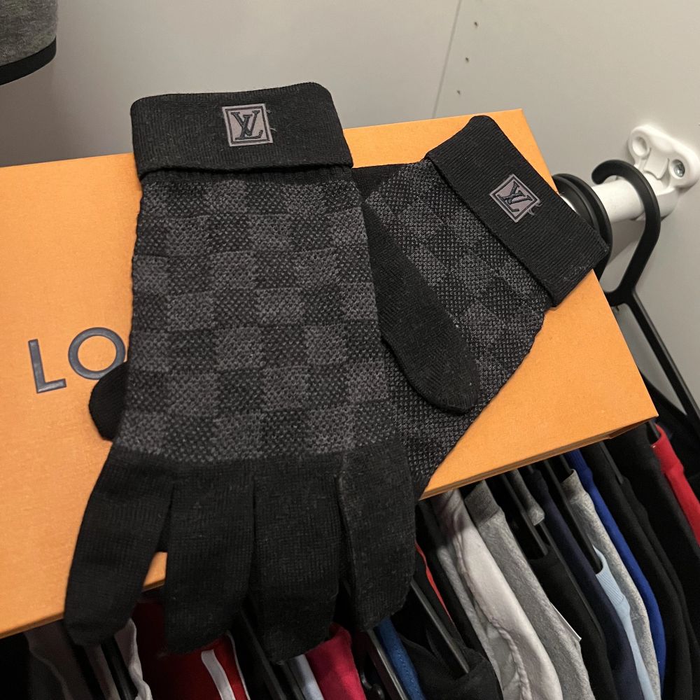Svart LV handskar - Louis Vuitton