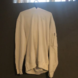 Alpha industries hoodie - Herr hoodie, storlek M, välanvänd, saknar snöre