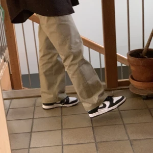 Nike dunk panda - Säljer dessa dunks. Stl 39. Använda ett fåtal gånger, ser ut som nya.  Köpare står för ev frakt