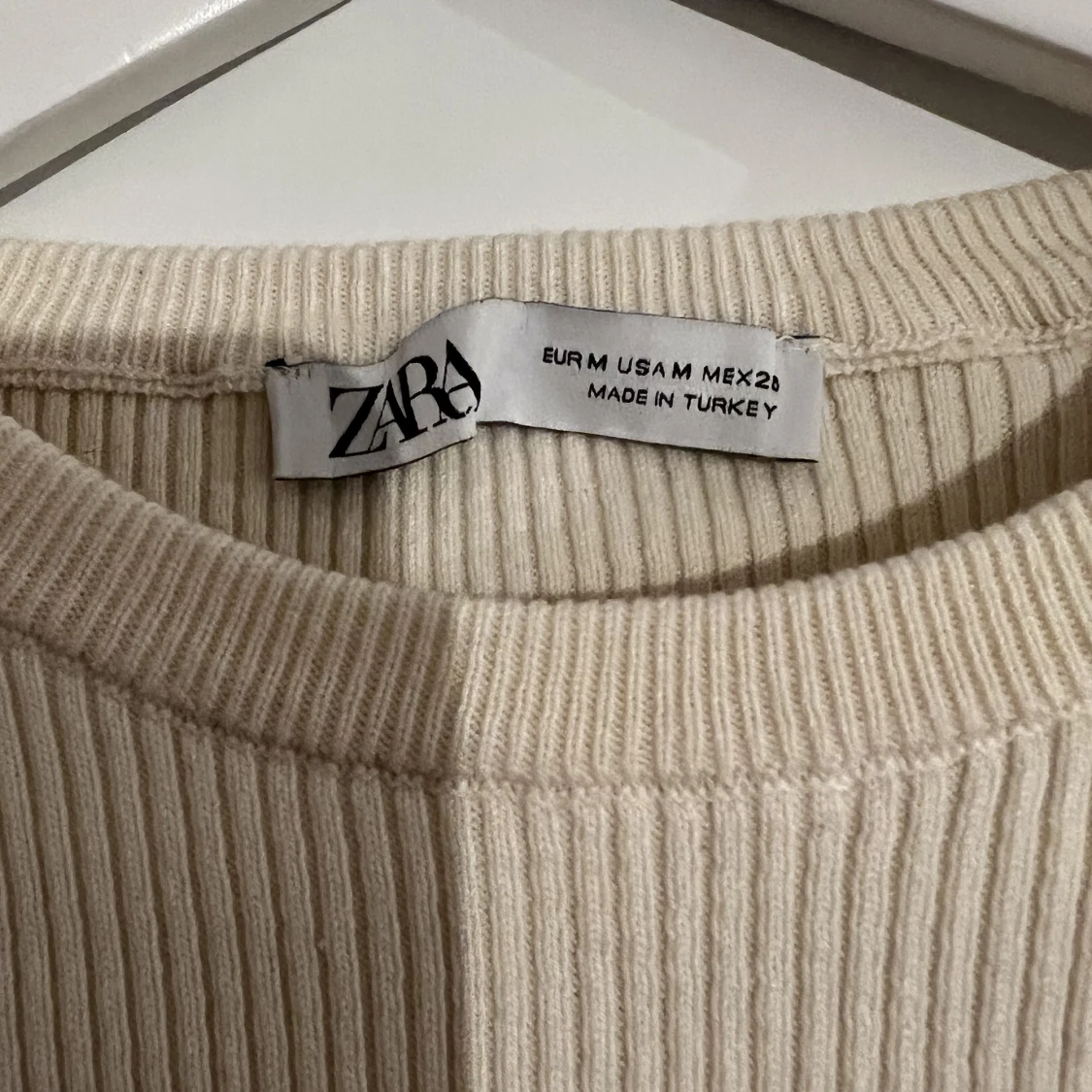 T-shirt från zara - 90