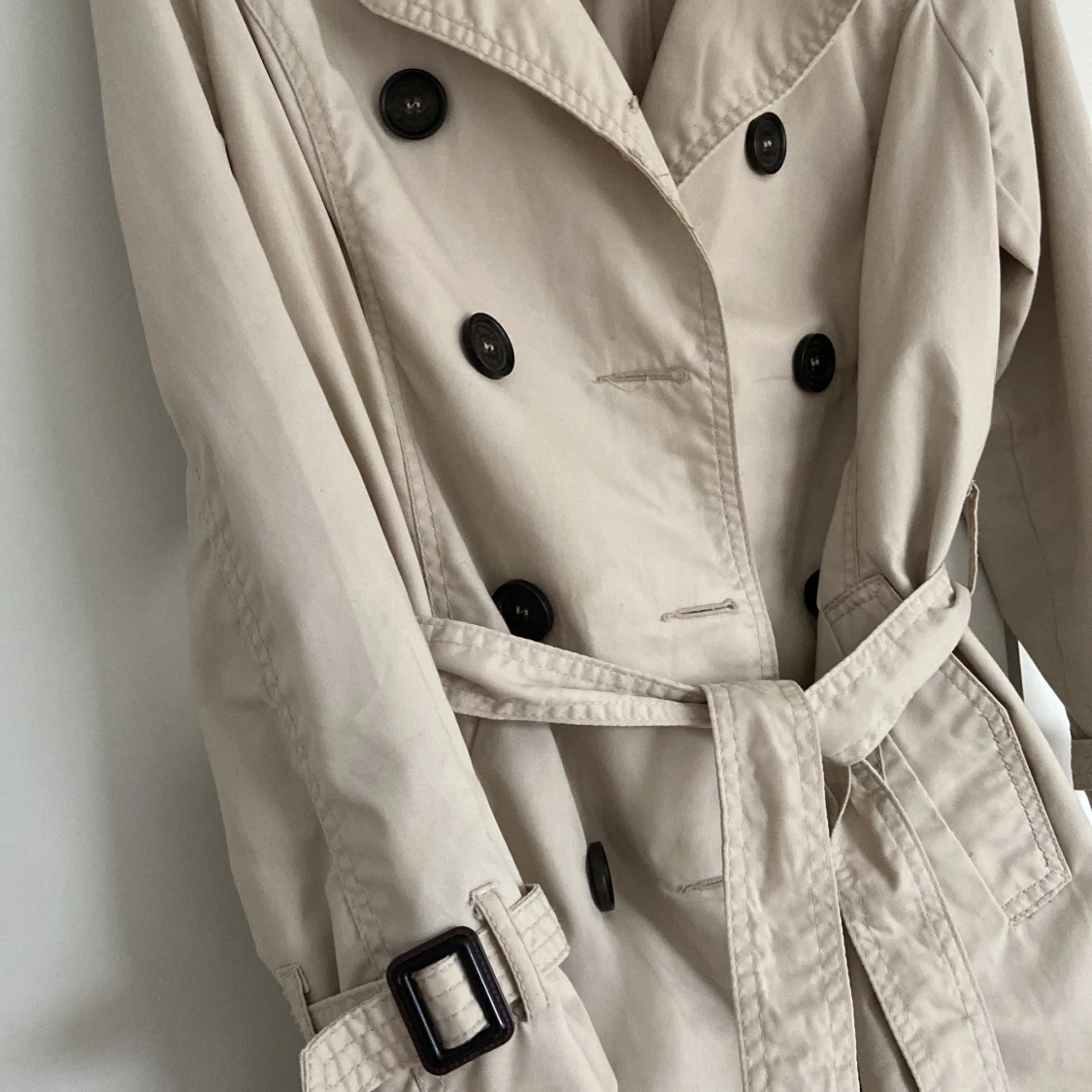 Beige trenchcoat  - 90