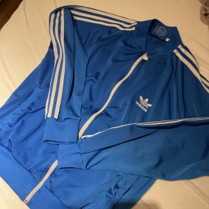 Adidas dress - Adidas dress storlek s