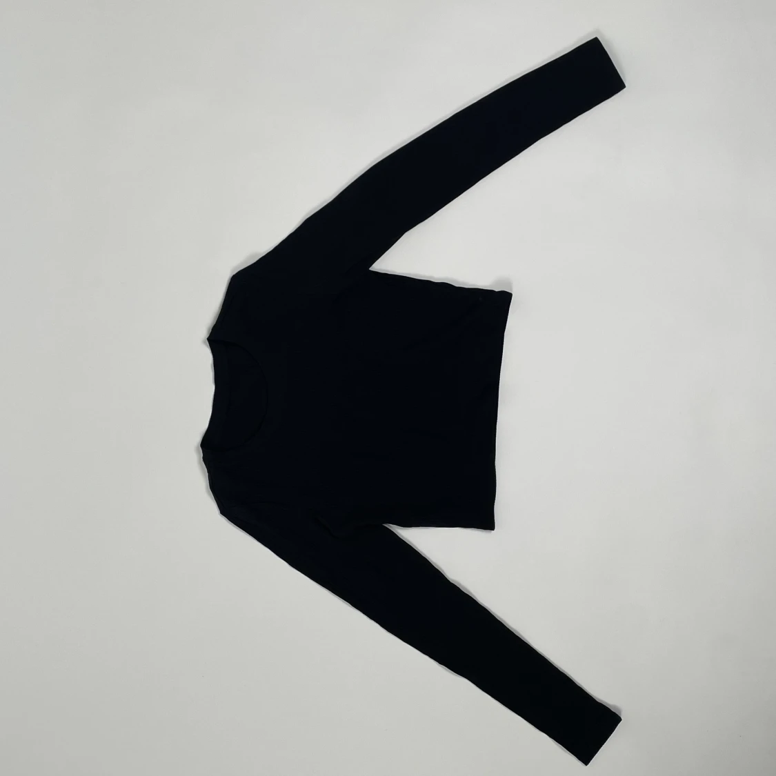 Ribbstickad crop top