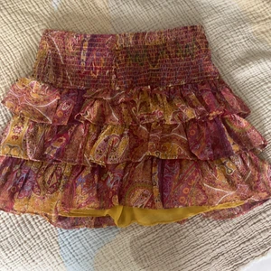 Fin Zara kjol💗 - En ny Zara kjol som är jätte fin💗köpte för 350kr👍🏼