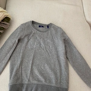 GANT tröja i storlek S - En gant tröja i väldigt bra skick bara använd en enstaka gång 