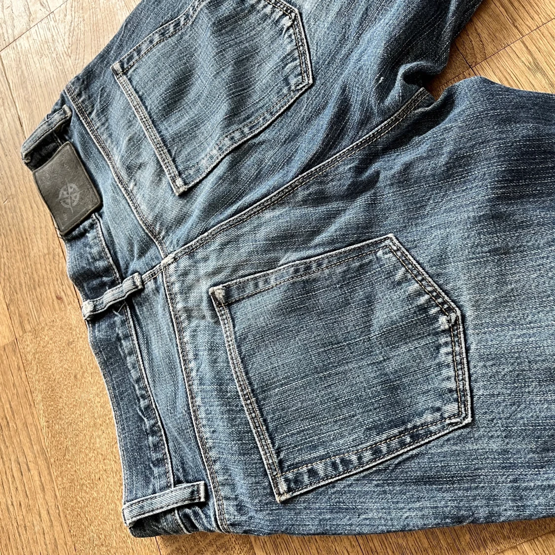 Supersnygga blåa jeans från eastwest😍 - 91