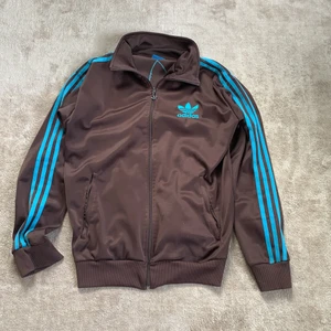 Adidas tröja  - Jättenice adidas zip up