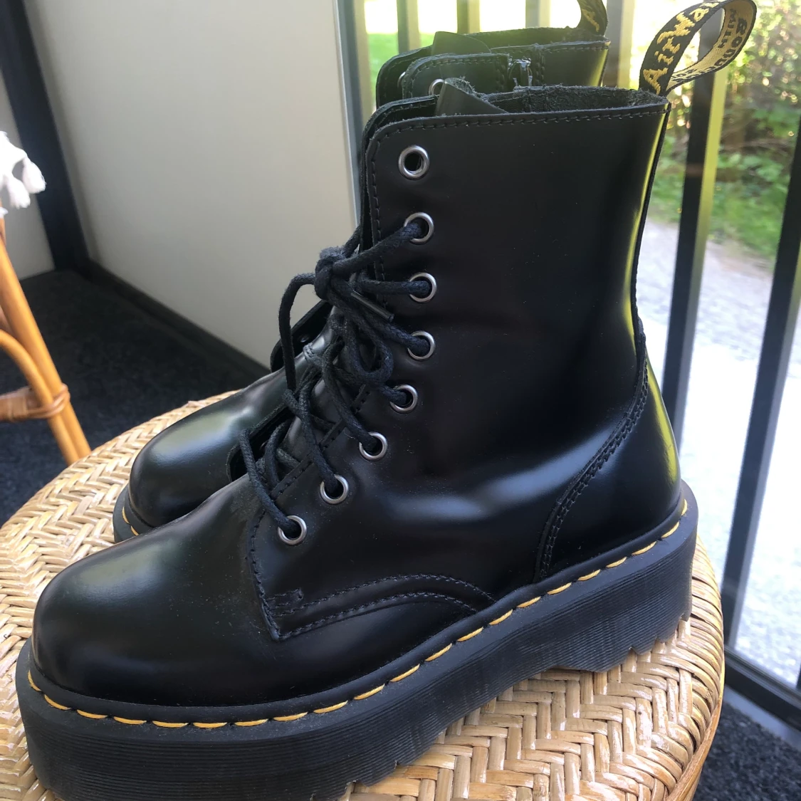 Dr. Martens 