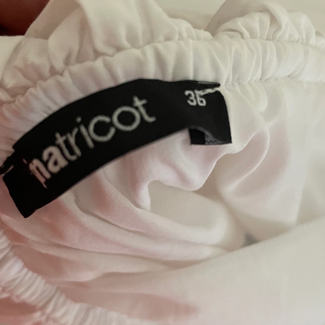 En volang topp från ginatricot  - 91