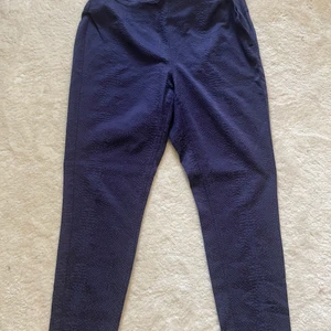 Ett par helt nya byxor  - Helt nya byxor från XLNT i storlek 48, de är skinny så den kommer sitta tajt. 