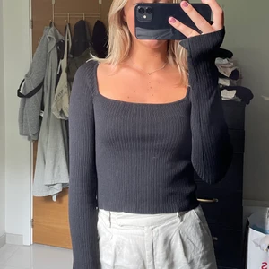 Topp - Na-kd, använd 2-3 gånger så kvalitet som ny. Köparen står för frakten 🤍