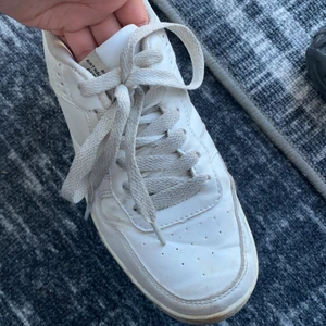 Skor - Ett par basic skor från lager 157använde typ ba i 3-2 veckor 