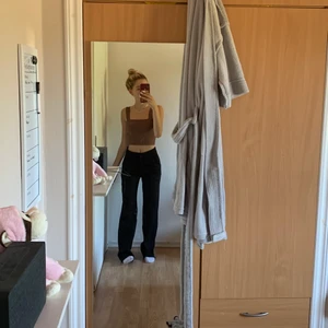 Kostymbyxor  - Köpta för 600kr, säljs för 400kr+frakt! storlek 32, längd 30! (Jag är 160) Spårbar frakt!