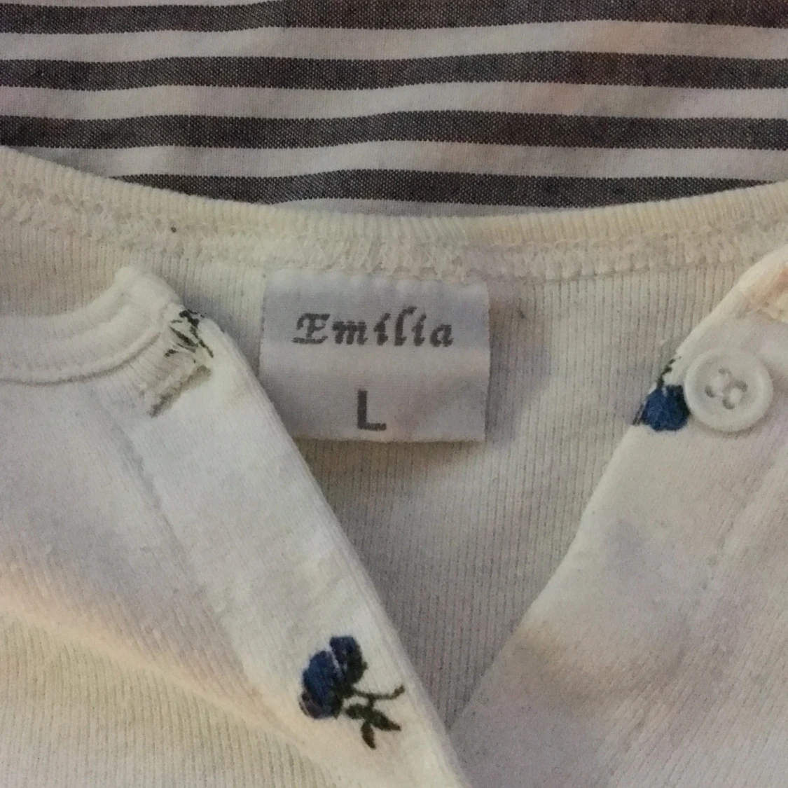 Blommig söt tröja  - 90