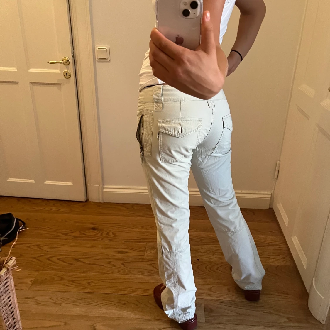 Lågmidjade cargobyxor  - 90