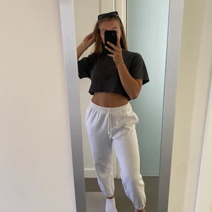 Vita mjukisbyxor  - Mjukisbyxor kommer inte till användning 