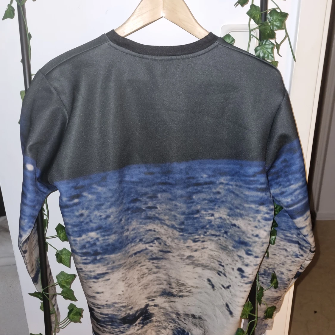 Sweatshirt med astronauttryck - 90