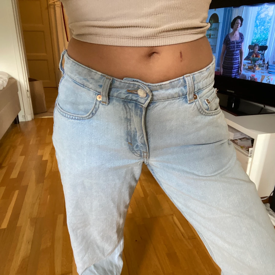Blåa fina jeans från weekday  - 90