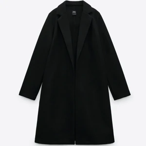 Kappa - Säljer min superfina kappa från zara! Den är använd en säsong men i fint skick💘 kan skicka fler bilder