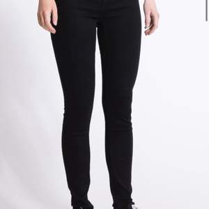 Svarta helt nya jeans från lager 157 