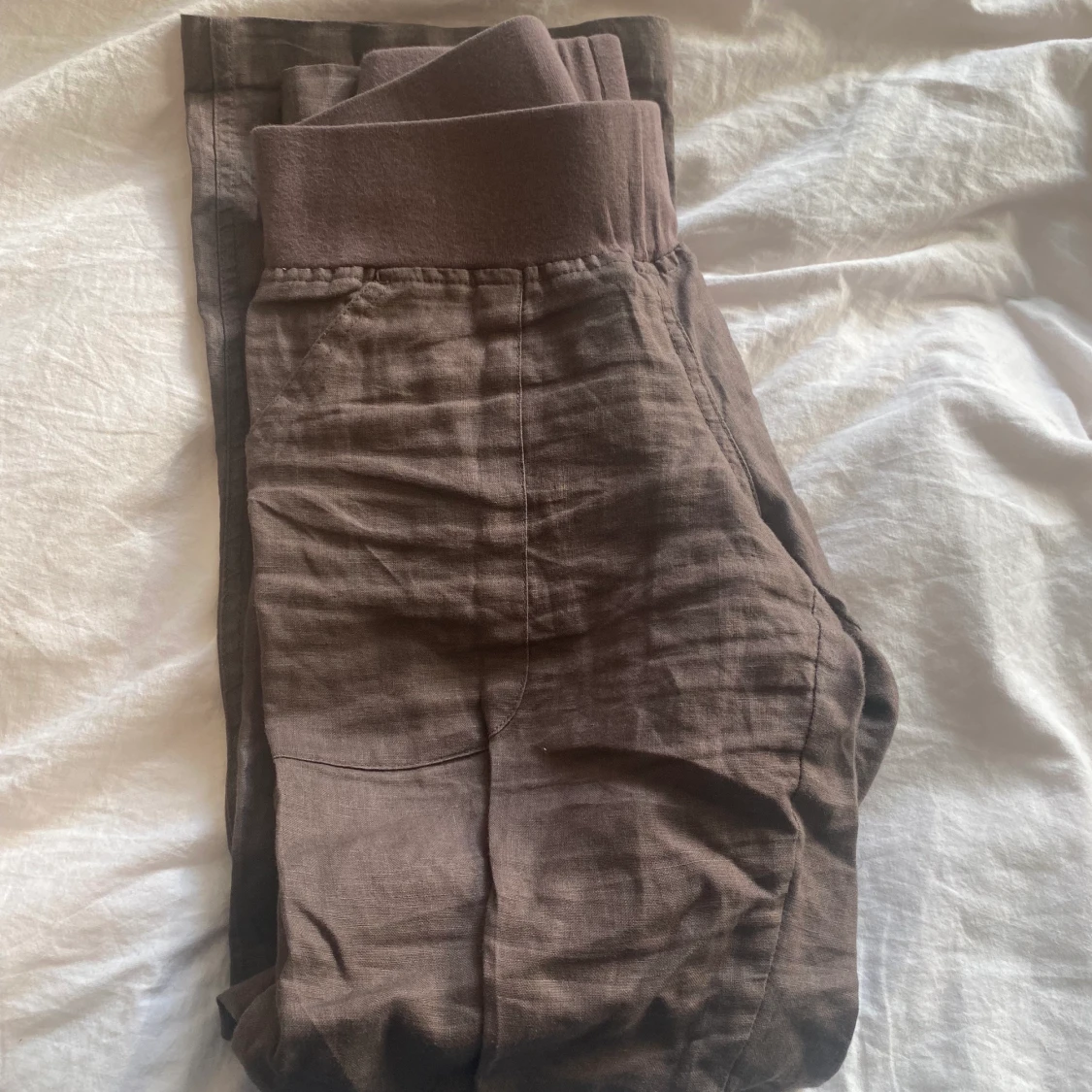 LÅGMIDJADE LINNEBYXOR - 90