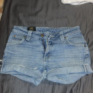 Lee jeans shorts - Vintage lee jeans shorts 