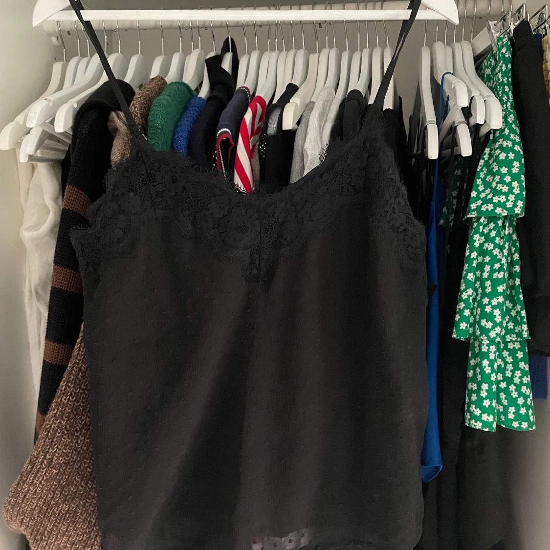 Svart linne med spets - 91