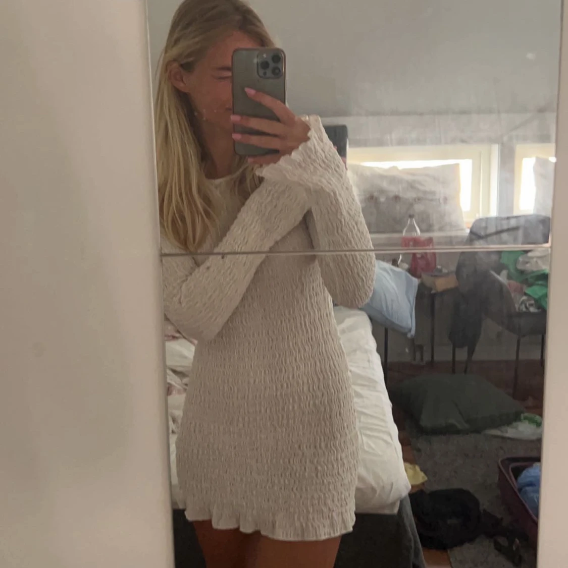 Vit klänning från pull&bear