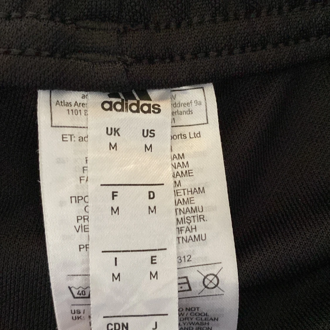 Adidas tränings byxor  - 91