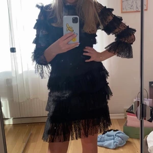 By Malina klänning - Klänning från By Malina i fint skick! Använd ett fåtal gånger🦋 Köparen står för frakten