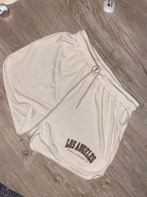 Mjukis shorts - Mjukisshorts som nya knappt använda