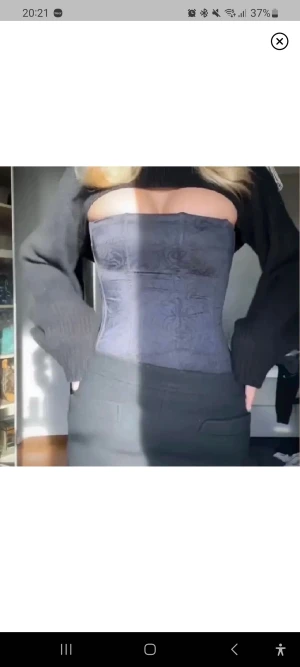 Maiden form - En as fin korsett ifrån maidenform Använd 1 gång. (LÅNADE BILDER) 