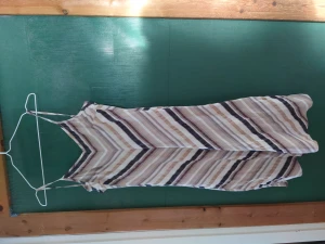 Klänning  - Inga defekter. Mjukt följsamt tyg 